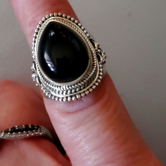 Sterling Silver ring - Picture 1 of 2